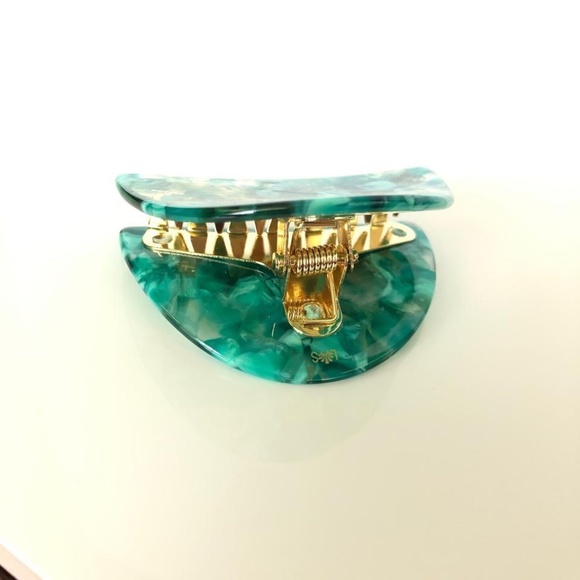 NEW Lele Sadoughi Laurel Green Butterfly Hair Clip - Picture 5 of 5